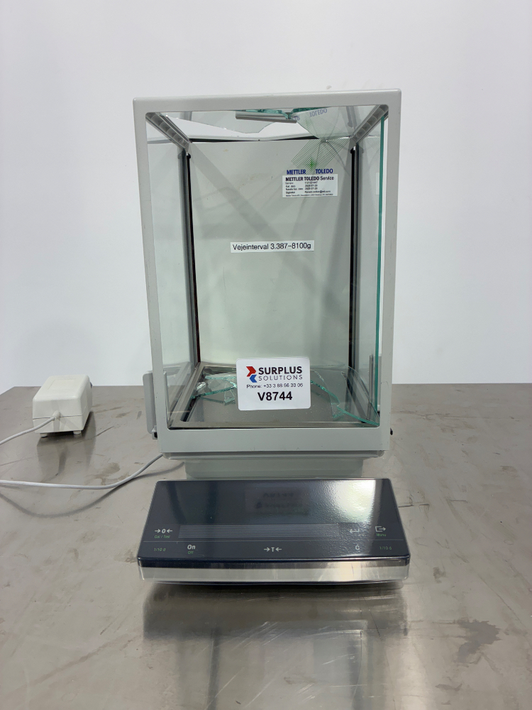 Image of Mettler Toledo PR8002DR DeltaRange Analytical Balances
